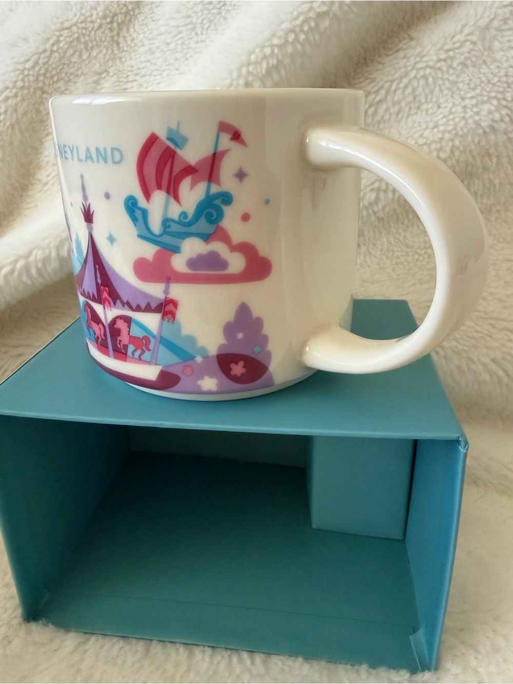 Starbucks 'You Are Here Collection' Disneyland Fantasyland Mug - New in Box - Picture 3 of 16